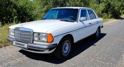 Mercedes-Benz E 200 1982 года за 3 500 000 тг. в Павлодар – фото 2