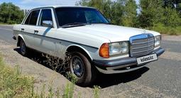 Mercedes-Benz E 200 1982 года за 3 500 000 тг. в Павлодар – фото 3