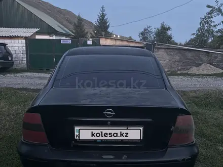 Opel Vectra 1995 года за 1 200 000 тг. в Усть-Каменогорск – фото 3