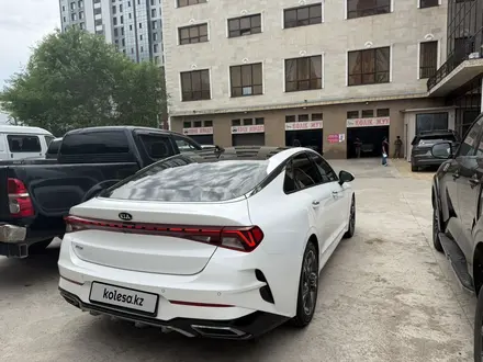 Kia K5 2020 года за 10 800 000 тг. в Астана – фото 2