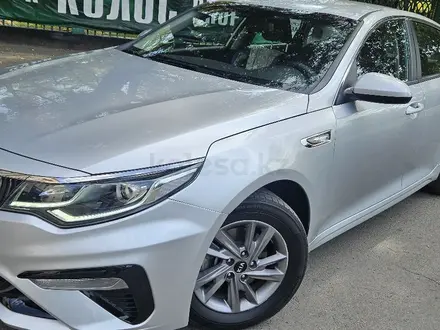 Kia K5 2022 года за 9 850 000 тг. в Алматы – фото 7