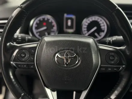Toyota Camry 2020 года за 13 000 000 тг. в Костанай – фото 12