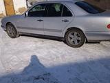Mercedes-Benz E 230 1996 года за 2 200 000 тг. в Астана