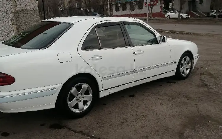 Mercedes-Benz E 240 2000 года за 3 900 000 тг. в Караганда
