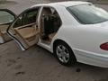 Mercedes-Benz E 240 2000 года за 3 900 000 тг. в Караганда – фото 19