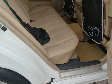 Mercedes-Benz E 240 2000 года за 3 900 000 тг. в Караганда – фото 24