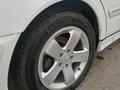 Mercedes-Benz E 240 2000 года за 3 900 000 тг. в Караганда – фото 9