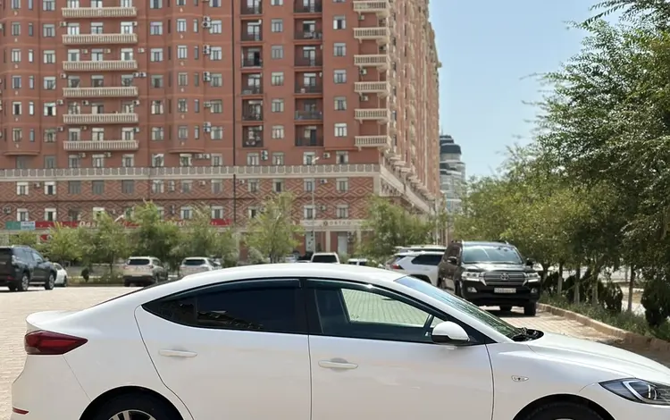 Hyundai Elantra 2018 года за 7 700 000 тг. в Актау