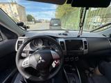 Mitsubishi Outlander 2010 годаүшін5 800 000 тг. в Атырау – фото 4