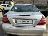 Mercedes-Benz CLK 240 2002 года за 4 200 000 тг. в Алматы – фото 3