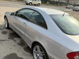Mercedes-Benz CLK 240 2002 года за 4 200 000 тг. в Алматы – фото 4