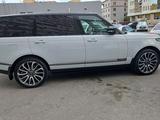 Land Rover Range Rover 2015 годаfor35 000 000 тг. в Актау