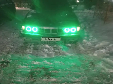 BMW 735 1993 года за 1 700 000 тг. в Астана