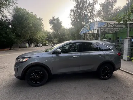 Kia Sorento 2019 года за 11 300 000 тг. в Алматы – фото 5
