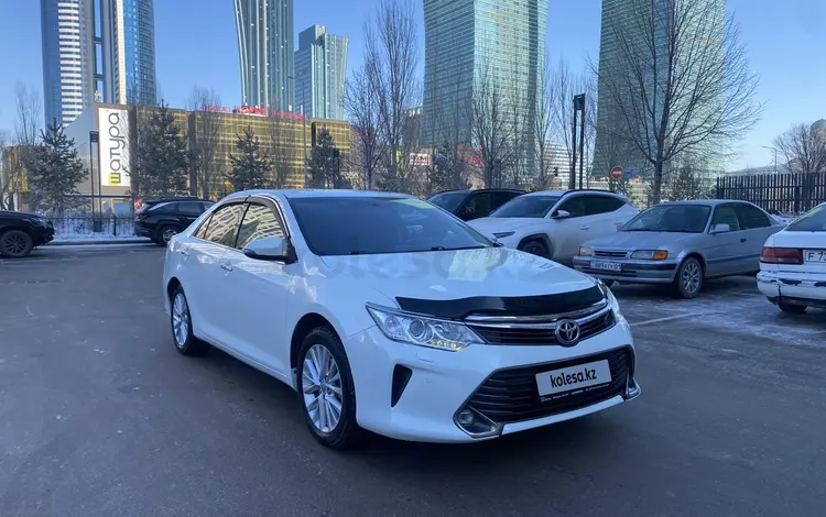 Toyota Camry 2015 годаfor10 900 000 тг. в Астана