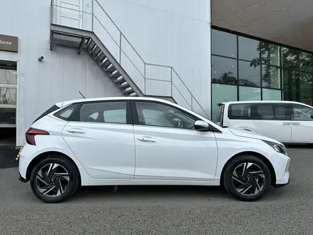 Hyundai i20 2023 года за 7 690 000 тг. в Астана – фото 5