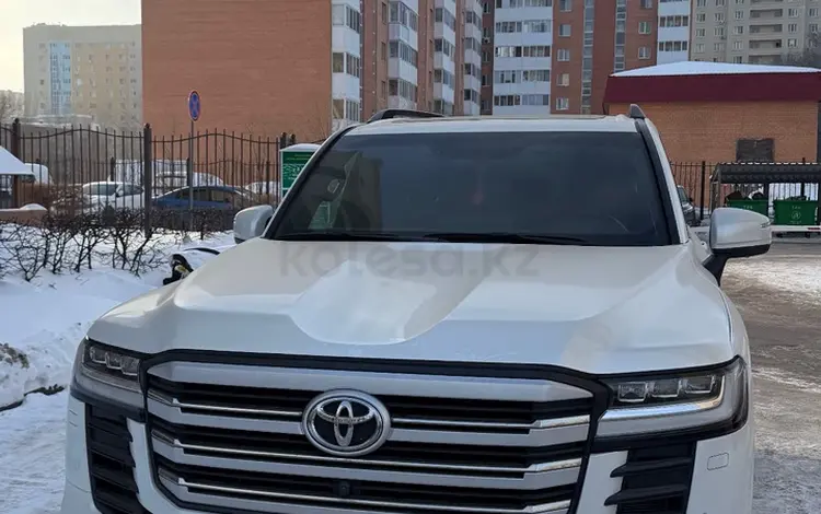 Toyota Land Cruiser 2023 года за 59 500 000 тг. в Астана
