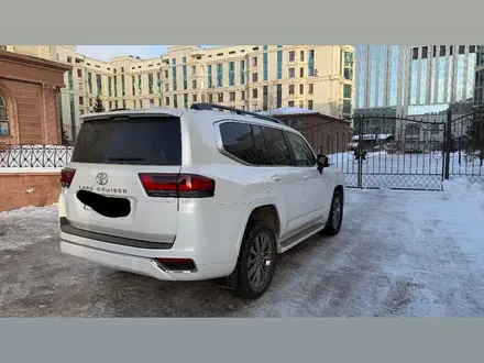 Toyota Land Cruiser 2023 года за 59 500 000 тг. в Астана – фото 5
