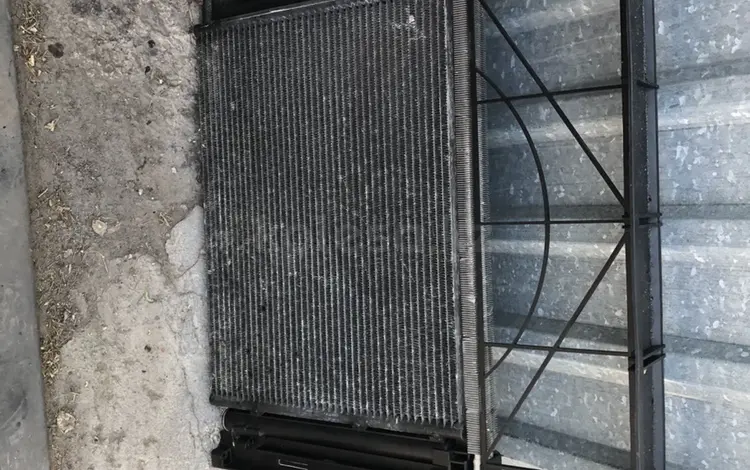 Кассета радиаторов пустая на БМВ Х5 Е53үшін15 000 тг. в Караганда
