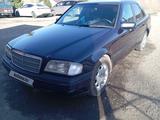 Mercedes-Benz C 180 1996 годаfor2 200 000 тг. в Усть-Каменогорск – фото 2
