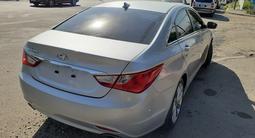 Hyundai Sonata 2012 года за 3 700 000 тг. в Атырау – фото 3