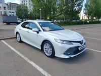 Toyota Camry 2019 года за 14 800 000 тг. в Астана