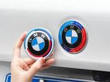 Юбилейные эмблемы BMW G20үшін50 000 тг. в Алматы