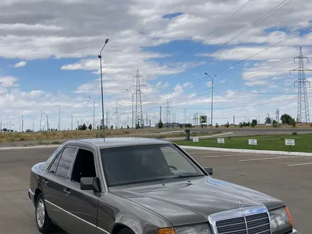 Mercedes-Benz E 230 1991 года за 2 000 000 тг. в Тараз – фото 3