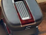 Подлокотник на Cadillac Escalade/подлокотник фары бампер крышка багажника за 5 000 тг. в Алматы