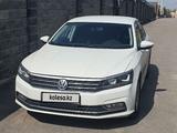 Volkswagen Passat 2017 года за 8 900 000 тг. в Алматы – фото 2