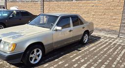 Mercedes-Benz E 230 1991 годаfor1 100 000 тг. в Алматы