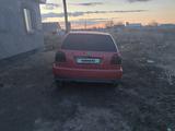 Volkswagen Golf 1997 года за 570 000 тг. в Актобе – фото 3