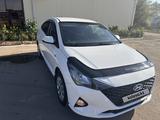 Hyundai Accent 2020 года за 7 000 000 тг. в Жезказган – фото 2