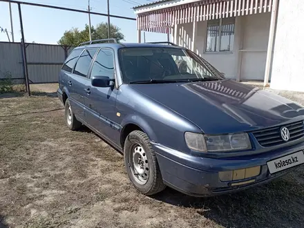 Volkswagen Passat 1994 года за 1 700 000 тг. в Уральск