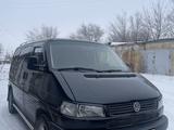 Volkswagen Multivan 1998 годаfor5 800 000 тг. в Рудный