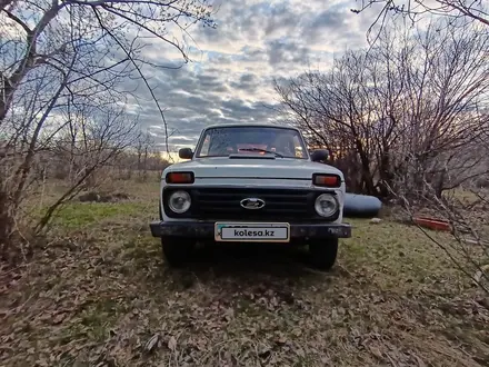 ВАЗ (Lada) Lada 2121 2000 года за 800 000 тг. в Уральск – фото 5