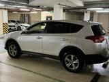 Toyota RAV4 2015 года за 9 700 000 тг. в Алматы – фото 3