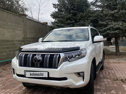 Toyota Land Cruiser Prado 2019 года за 31 000 000 тг. в Актобе