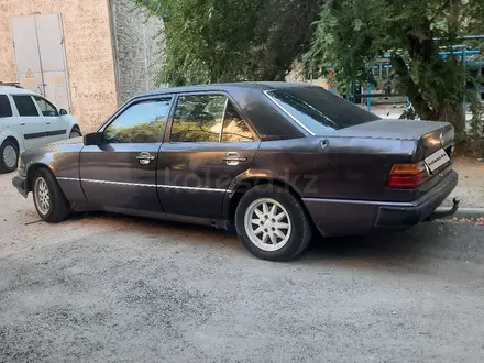 Mercedes-Benz E 200 1992 года за 700 000 тг. в Тараз – фото 5