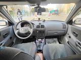 Hyundai Accent 2007 годаfor2 500 000 тг. в Актобе – фото 5