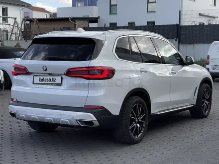 BMW X5 2019 года за 29 000 000 тг. в Петропавловск – фото 14