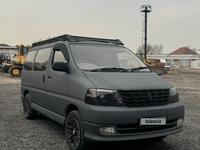 Toyota Grand Hiace 2002 годаfor10 499 000 тг. в Алматы