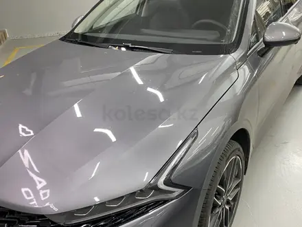 Kia K5 2024 года за 13 800 000 тг. в Астана