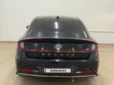 Hyundai Sonata 2021 годаүшін8 096 850 тг. в Астана – фото 4