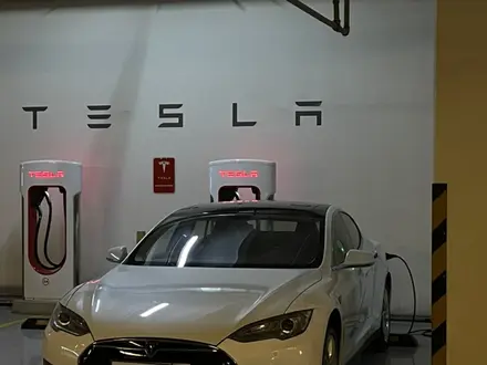 Tesla Model S 2014 года за 25 000 000 тг. в Алматы – фото 37