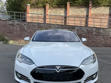 Tesla Model S 2014 года за 25 000 000 тг. в Алматы