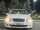Mercedes-Benz C 240 2005 года за 3 000 000 тг. в Талдыкорган