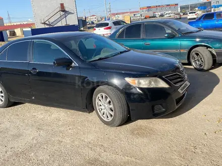 Toyota Camry 2010 года за 4 300 000 тг. в Атырау – фото 2