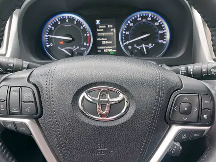 Toyota Highlander 2018 года за 20 000 000 тг. в Алматы – фото 11