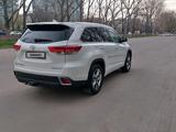 Toyota Highlander 2018 года за 20 000 000 тг. в Алматы – фото 5